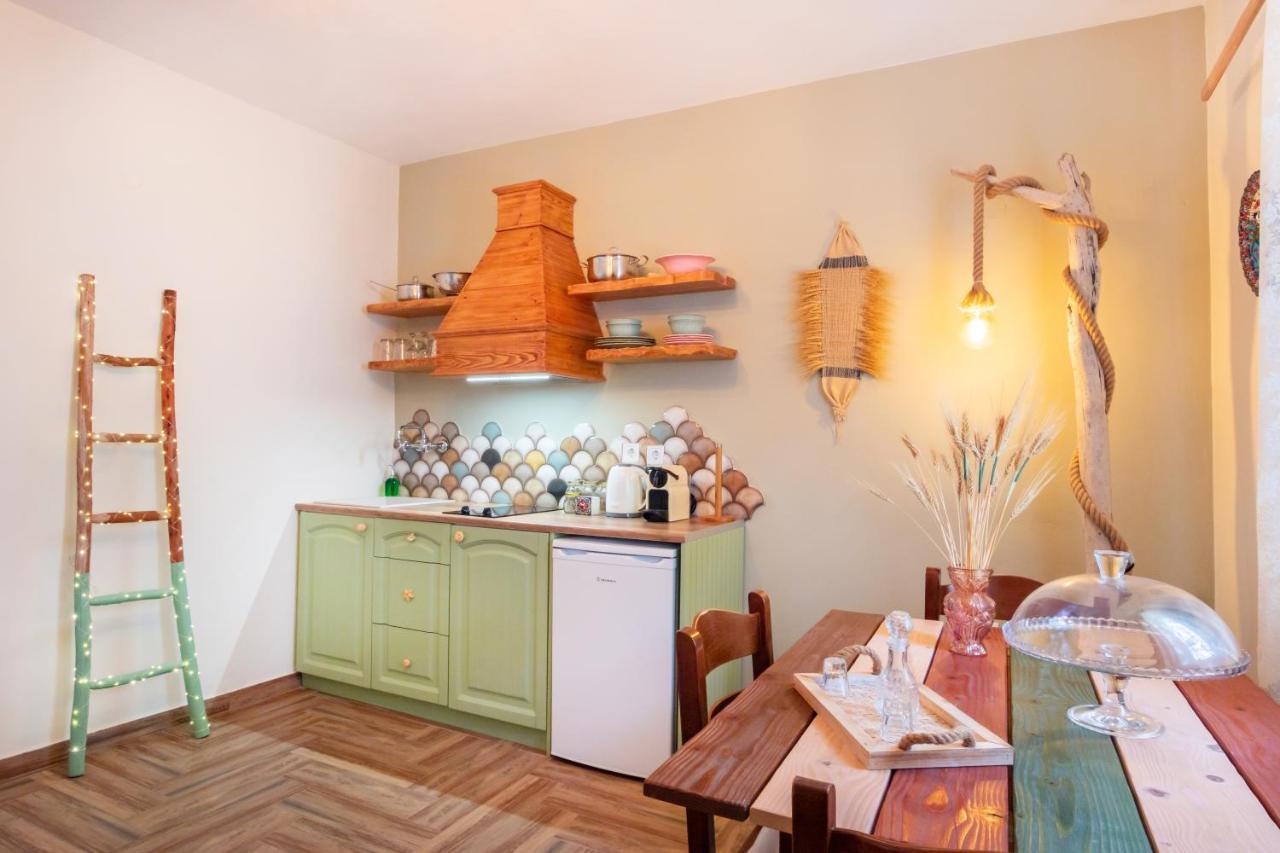 קרפאטוס Gorgona Blue Apartments מראה חיצוני תמונה